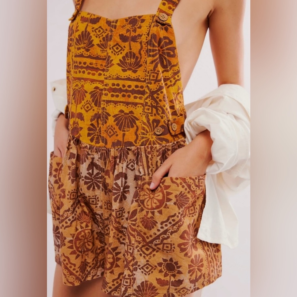 Free people Palm Bay printed shortall size L